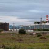 Con le sue due alte ciminiere bianche e rosse ha costituito per sessant�anni uno simboli industriali di Bari, ma ora la storia della grande centrale termoelettrica dell�Enel � giunta la fine: � in atto infatti la sua dismissione, che la porter� a essere completamente smantellata nel giro di poco tempo